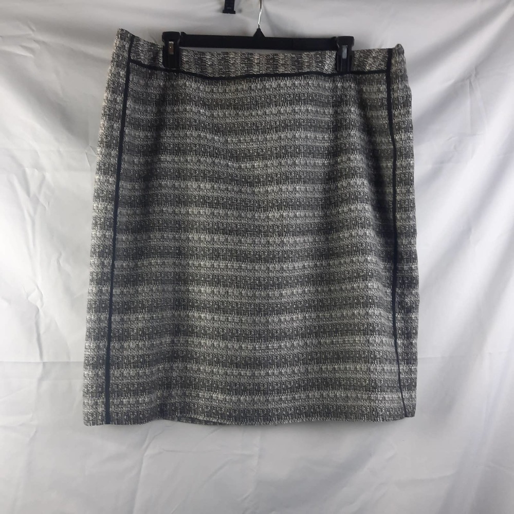 Liz Claiborne Woman Black White striped lined skirt w/ black trim 22W